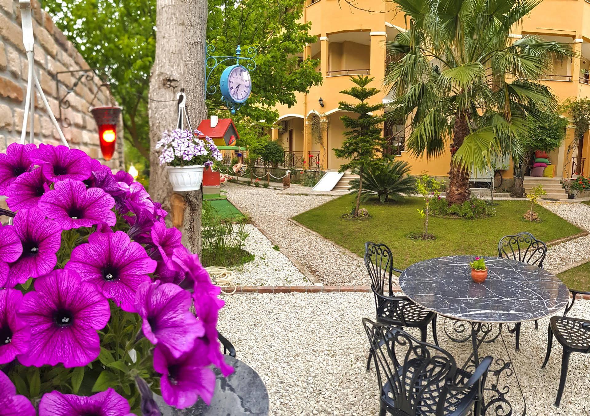 Papirus Hotel Adrasan Exterior foto